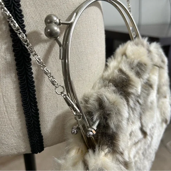 Adorable Faux Fur Mini Handbag Purse Asymmetrical Handle Silver Hardware Clean - Picture 6 of 15